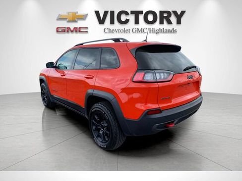 Used 2021 Jeep Cherokee Trailhawk AWD/4WD image 5