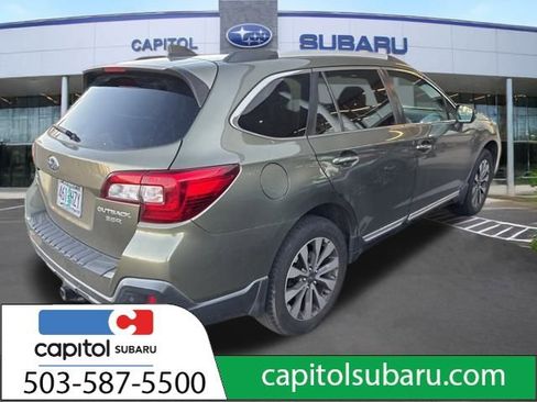 Used 2018 Subaru Outback 3.6R Touring image 7