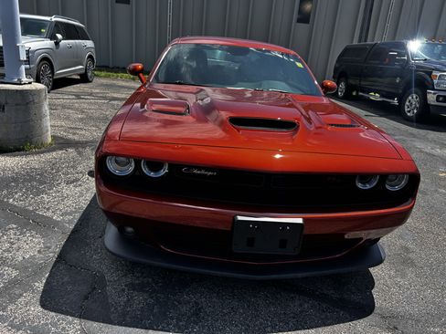 Used 2021 Dodge Challenger R/T Scat Pack w/ Driver Convenience Group RWD image 7