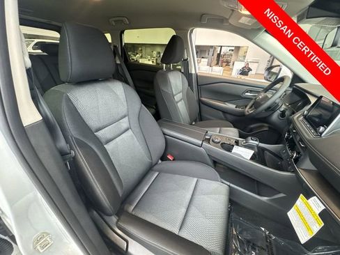 Certified 2026 Nissan Rogue SV image 23