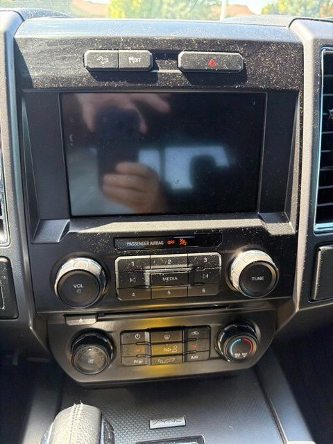 Used 2016 Ford F150 XLT w/ Equipment Group 302A Luxury AWD/4WD image 20