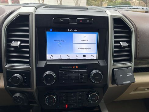 Used 2019 Ford F150 Lariat image 25