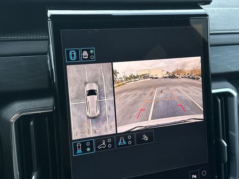 Certified 2025 GMC Acadia Elevation image 27