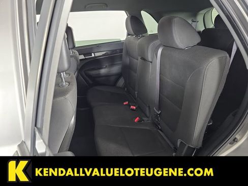 Used 2014 Kia Sorento LX w/ LX V6 Convenience Package AWD/4WD image 17