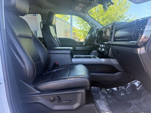 Used 2025 Ford F250 Lariat w/ FX4 Off-Road Package AWD/4WD image 45