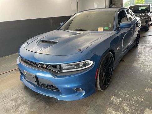 Used 2021 Dodge Charger Scat Pack w/ Dynamics Package RWD image 2