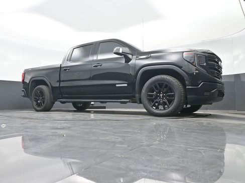 Used 2022 GMC Sierra 1500 Elevation w/ Elevation Premium Package image 32