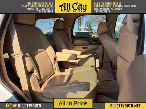 Used 2011 GMC Yukon SLT w/ SLT-2 Equipment Package image 12