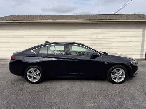 Used 2019 Buick Regal Preferred w/ Sights and Sounds Package image 1