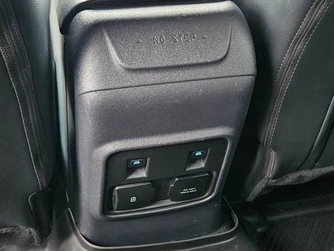 Used 2022 Ford Bronco Wildtrak image 18