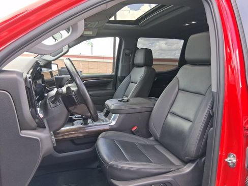 Used 2024 Chevrolet Silverado 1500 LT Trail Boss w/ Convenience Package II AWD/4WD image 14