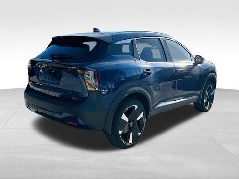 New 2026 Nissan Kicks SR image 8