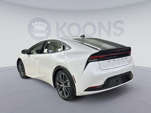 New 2026 Toyota Prius XLE image 4