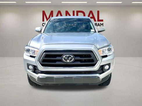 Used 2023 Toyota Tacoma SR5 RWD image 2