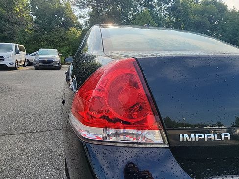 Used 2012 Chevrolet Impala LS FWD image 10