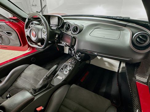 Used 2015 Alfa Romeo 4C Launch Edition w/ Convenience Group image 24