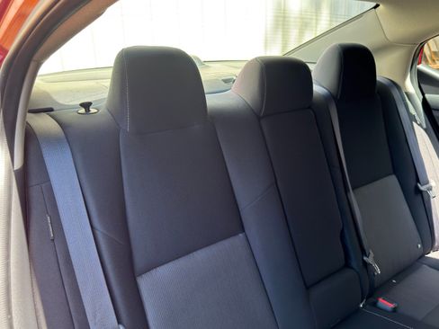 Used 2022 Nissan Sentra SV FWD image 32