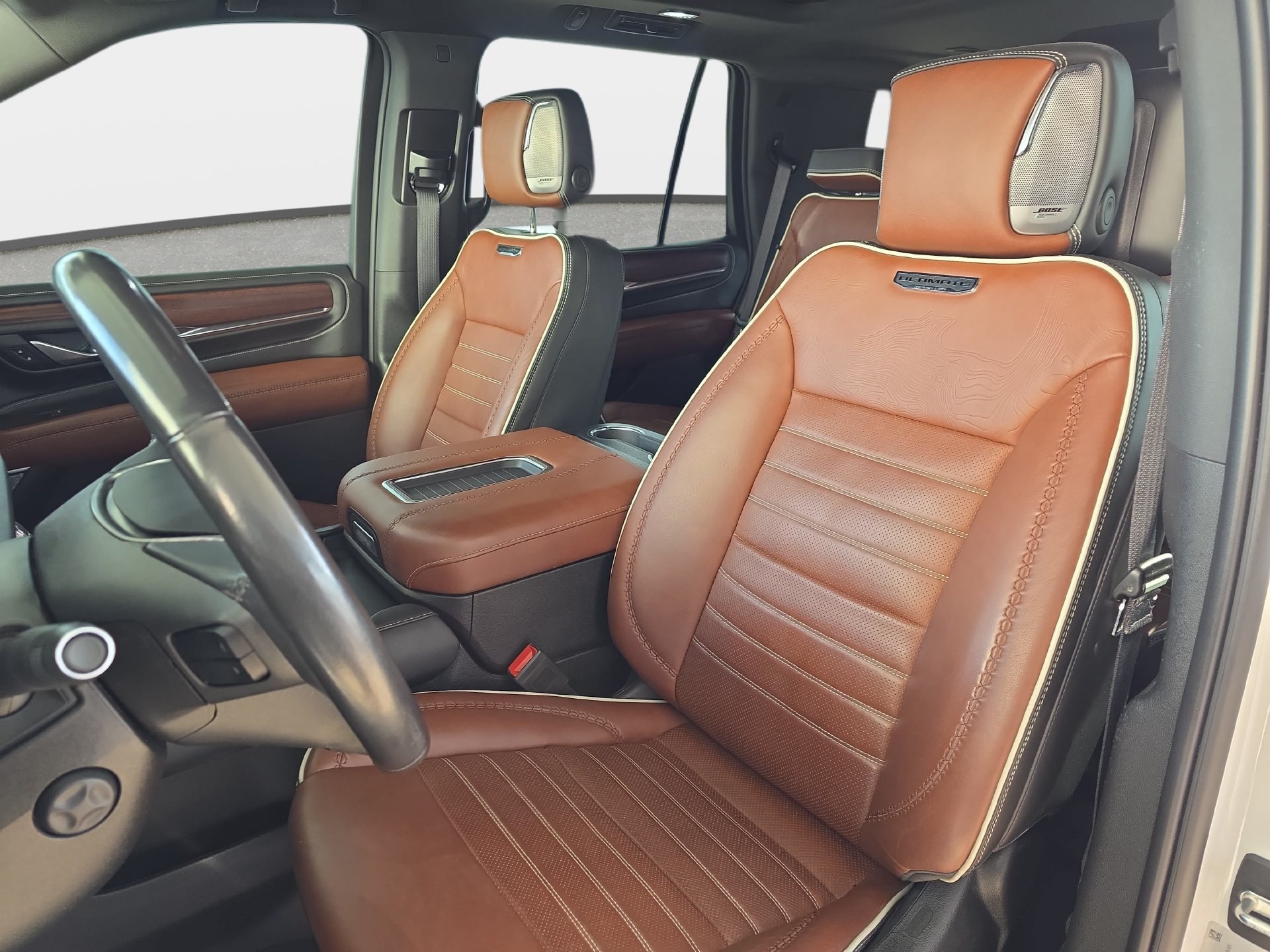 Used 2023 GMC Yukon Denali Ultimate AWD/4WD image 15