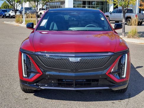 New 2025 Cadillac Lyriq Sport image 40