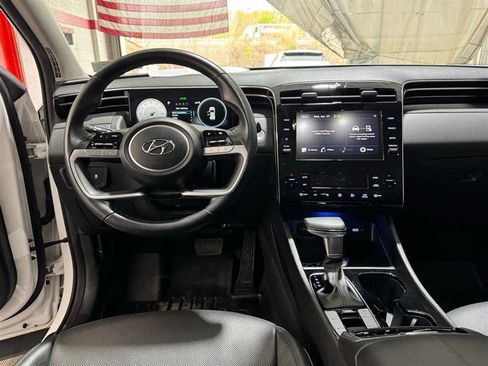 Used 2022 Hyundai Tucson SEL w/ Convenience + Premium Package FWD image 16