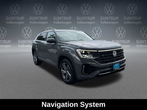 Used 2024 Volkswagen Atlas Cross Sport SEL R-Line AWD/4WD image 8