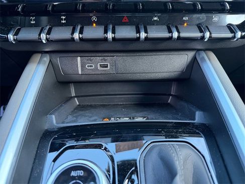 New 2026 Chevrolet Colorado ZR2 w/ Off-Road Front Bumper Package image 24