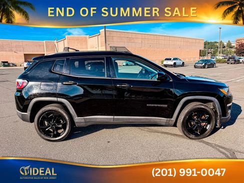 Used 2018 Jeep Compass Latitude w/ Popular Equipment Group AWD/4WD image 8