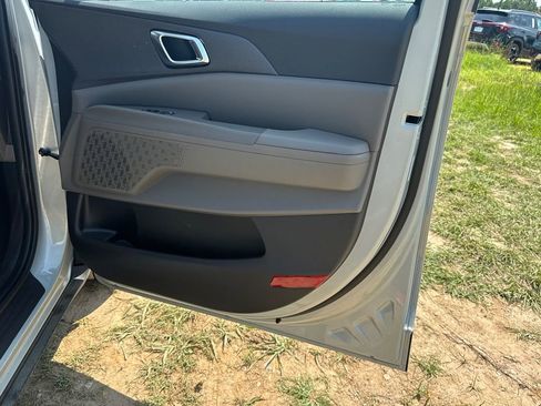 New 2025 Kia Carnival SX FWD image 14