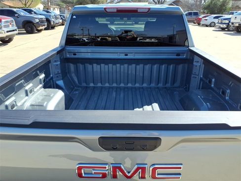 New 2026 GMC Sierra 1500 Elevation image 14
