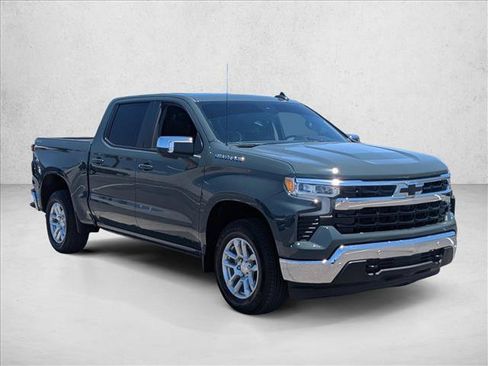 Used 2025 Chevrolet Silverado 1500 LT w/ Safety Package RWD image 3