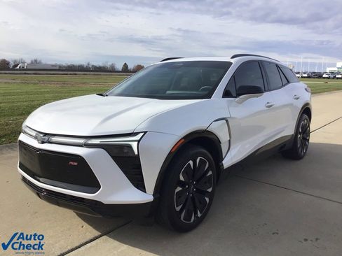 Used 2024 Chevrolet Blazer EV RS image 10