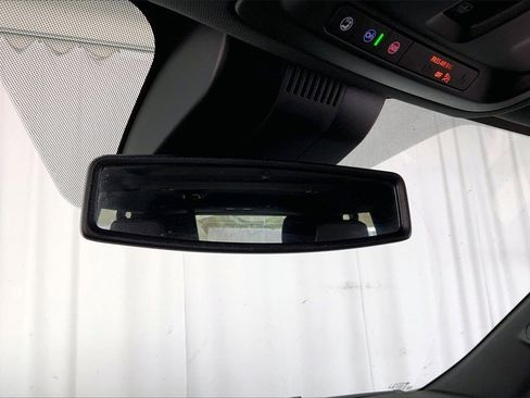 Used 2024 Chevrolet Suburban Z71 w/ Z71 Off-Road Package image 17