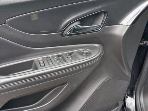 Used 2018 Buick Encore Preferred image 15