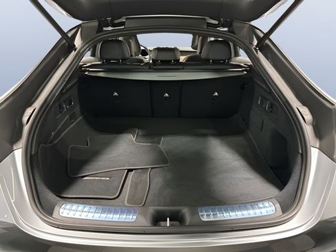 Used 2026 Mercedes-Benz GLC 300 4MATIC image 10