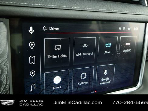 Used 2023 GMC Yukon Denali image 14