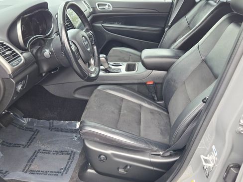 Used 2021 Jeep Grand Cherokee Laredo X AWD/4WD image 20