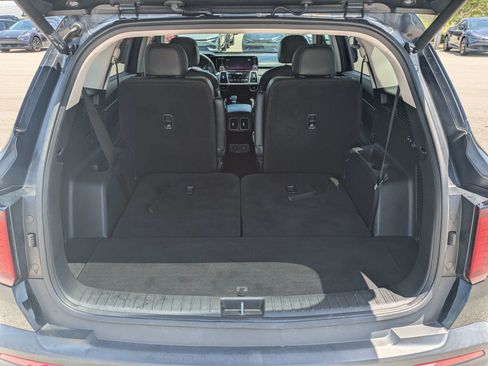 Certified 2022 Kia Sorento X-Line EX AWD/4WD image 14