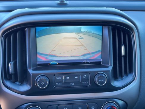 Used 2018 Chevrolet Colorado Z71 image 24