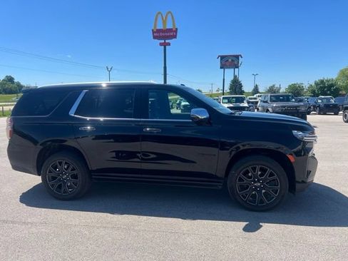 Used 2021 Chevrolet Tahoe Premier w/ Premium Package AWD/4WD image 5