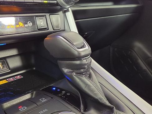 Used 2025 Toyota RAV4 XSE w/ Advanced Technology Package AWD/4WD image 20