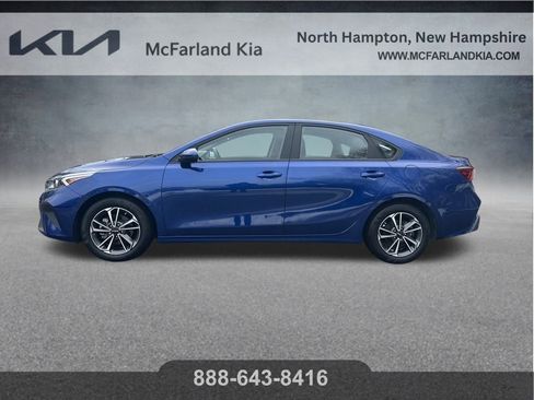 Used 2023 Kia Forte LXS image 3
