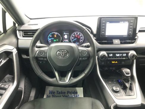 Used 2022 Toyota RAV4 SE w/ Convenience Package AWD/4WD image 16