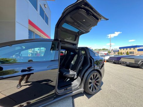 Used 2023 Tesla Model X Plaid AWD/4WD image 30