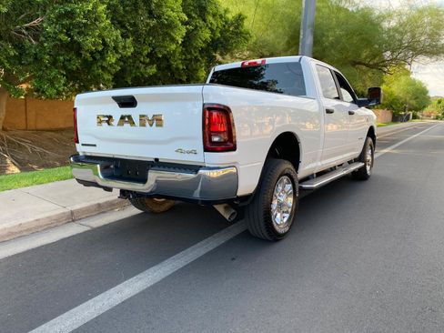 Used 2025 RAM 2500 Big Horn AWD/4WD image 10