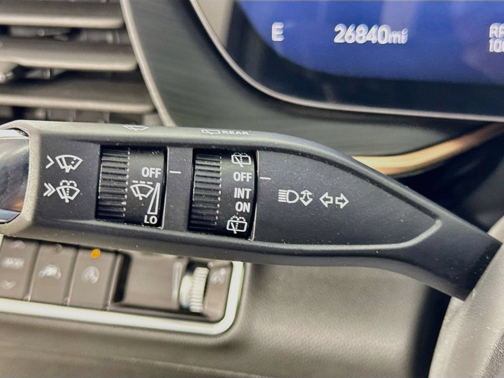 Used 2025 Buick Envision Sport Touring AWD/4WD image 13
