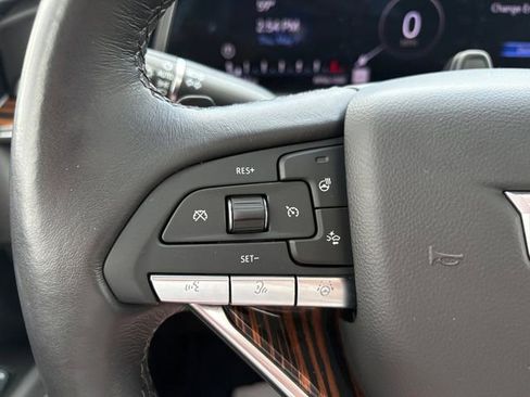 Certified 2024 Cadillac Escalade Premium Luxury w/ LPO, Floor Liner Package AWD/4WD image 29