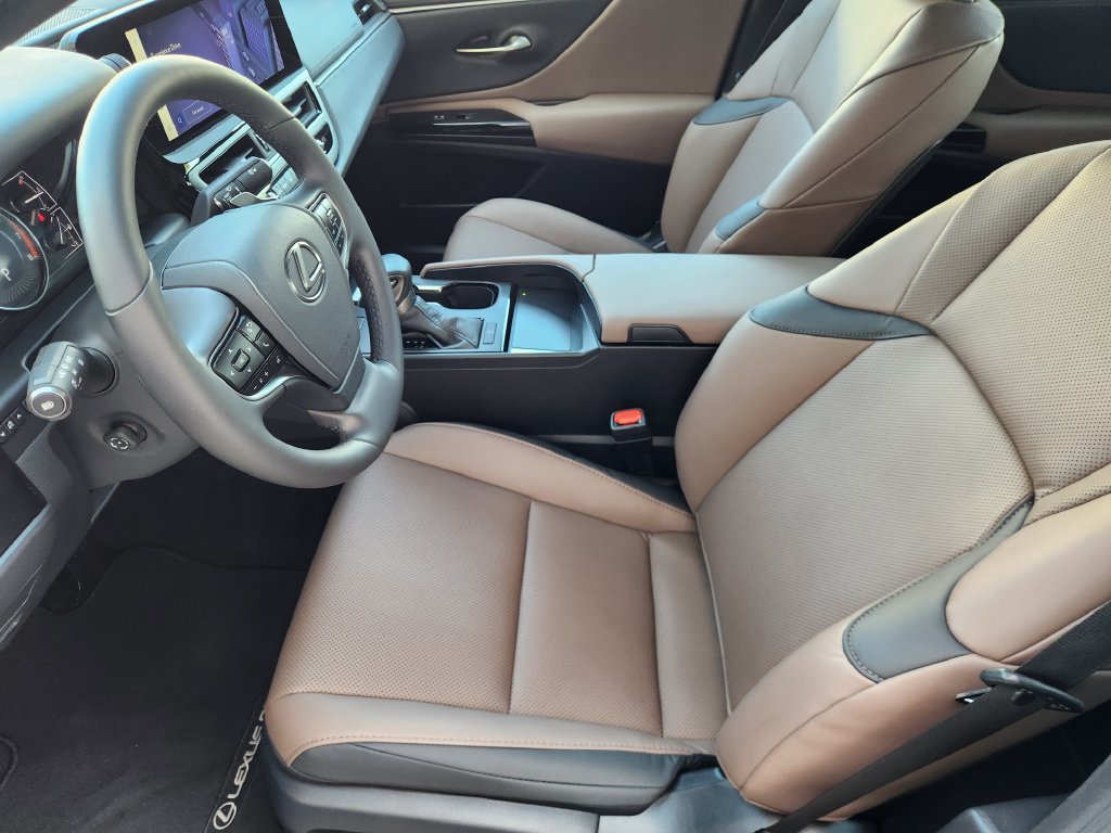 Certified 2025 Lexus ES 350 w/ Premium Package FWD image 13