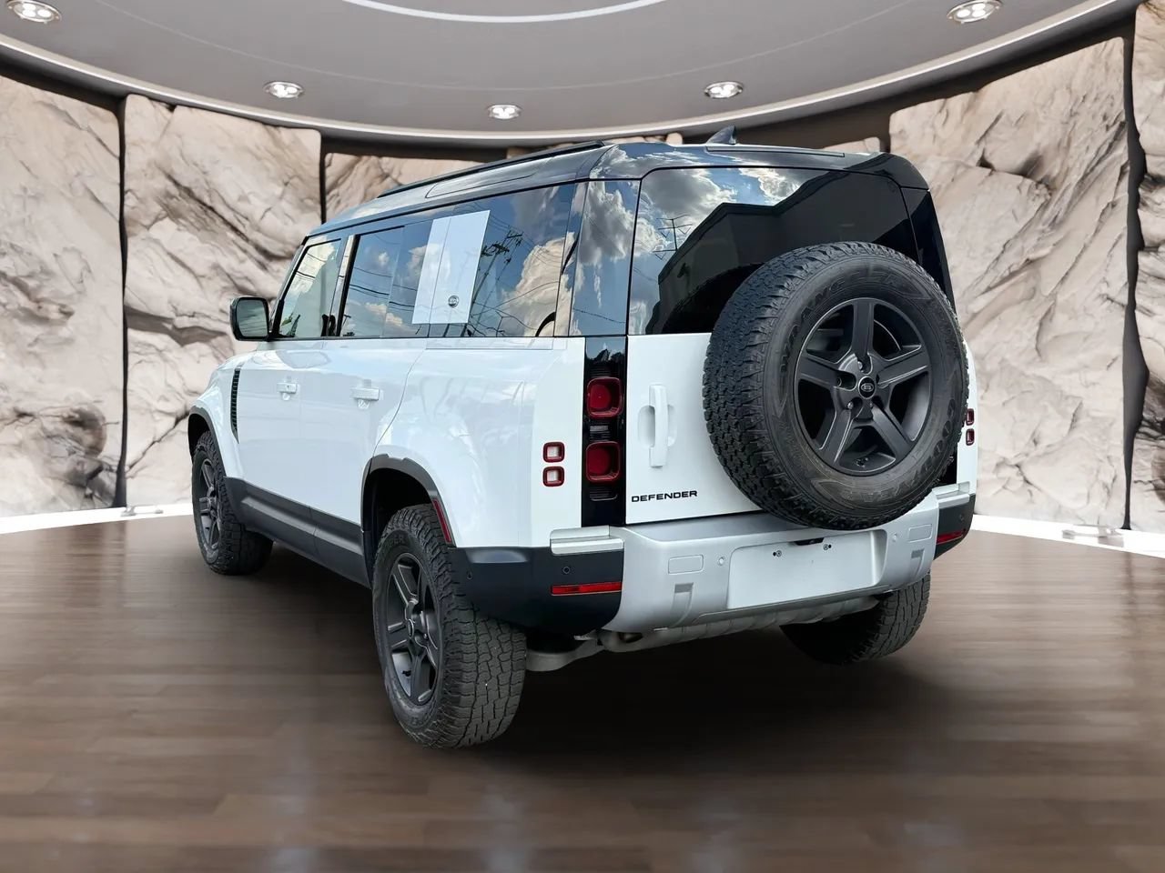 Used 2022 Land Rover Defender 110 AWD/4WD image 5