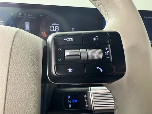 Used 2024 Hyundai Santa Fe SE image 16