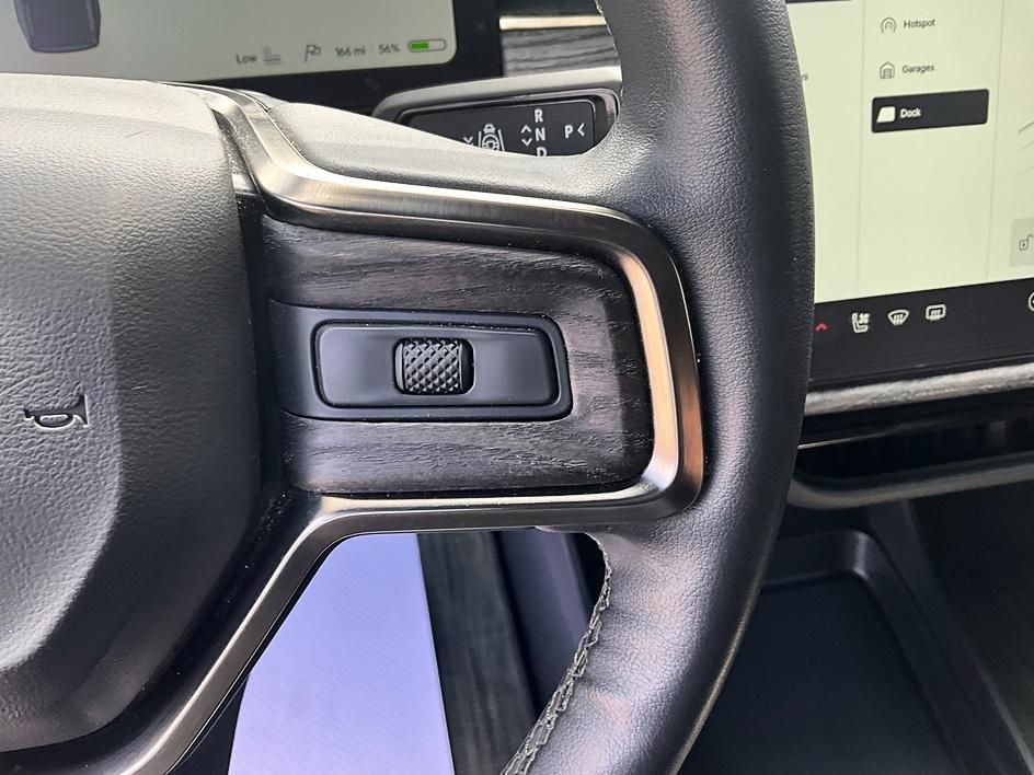 Used 2022 Rivian R1T Adventure AWD/4WD image 33